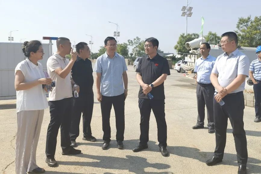 集團公司副總經理李斌到呼和浩特經濟技術開發區沙爾沁工業區工程現場檢查指導工作