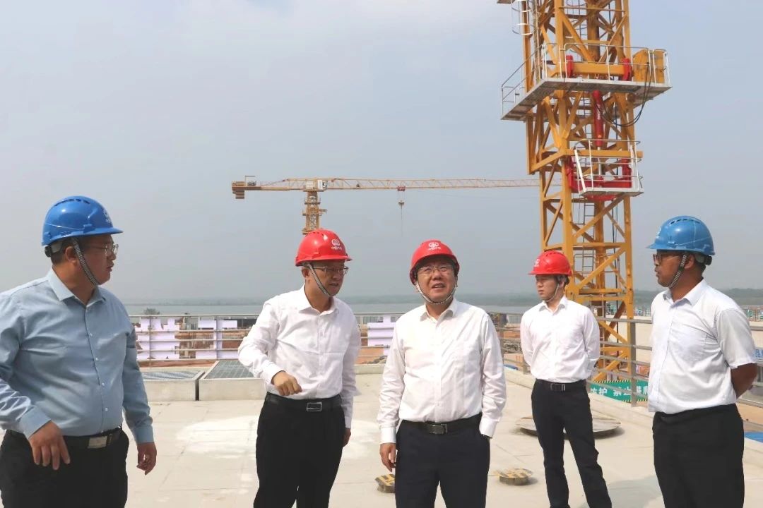 公司黨委副書記、總經理李明華到武漢梁子湖項目、濟南市雨污管網改造和內澇治理項目、新泰市新汶凈水廠特許經營項目檢查指導工作