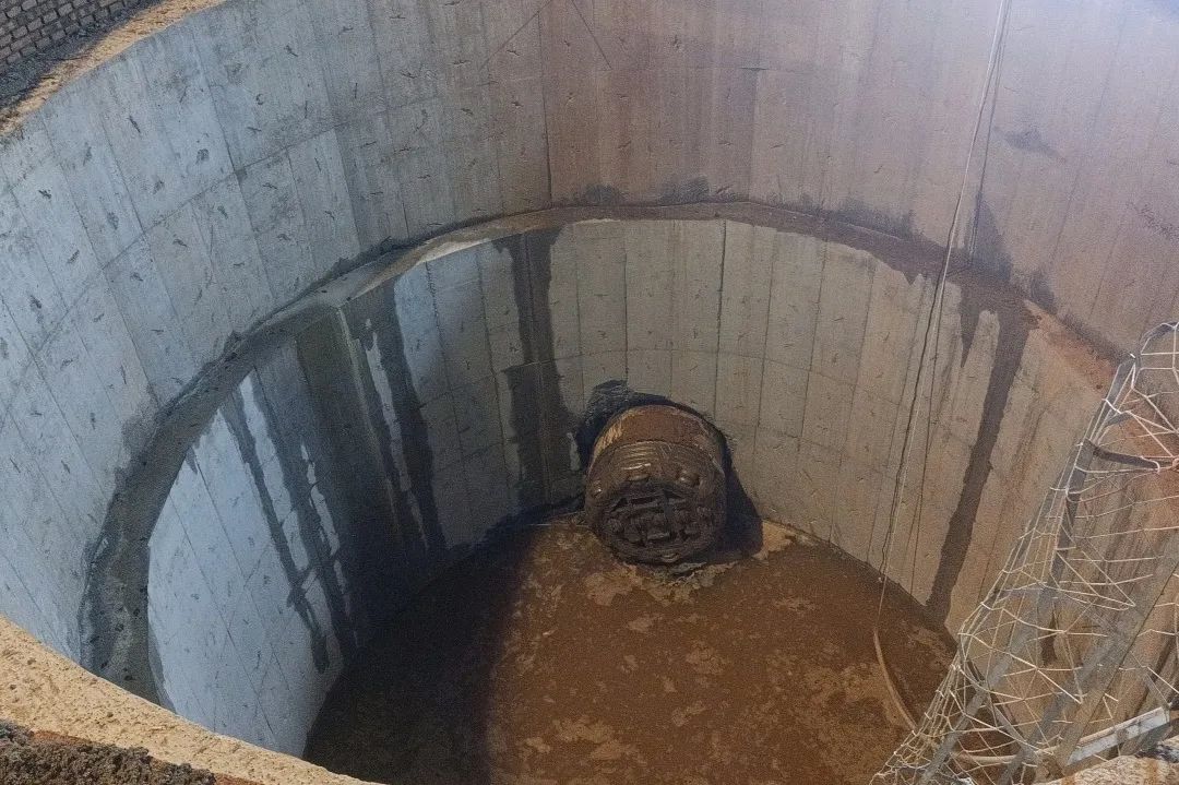 萍鄉項目截污干管子項WB311-WB307、WC27-WC28 頂管雙雙貫通