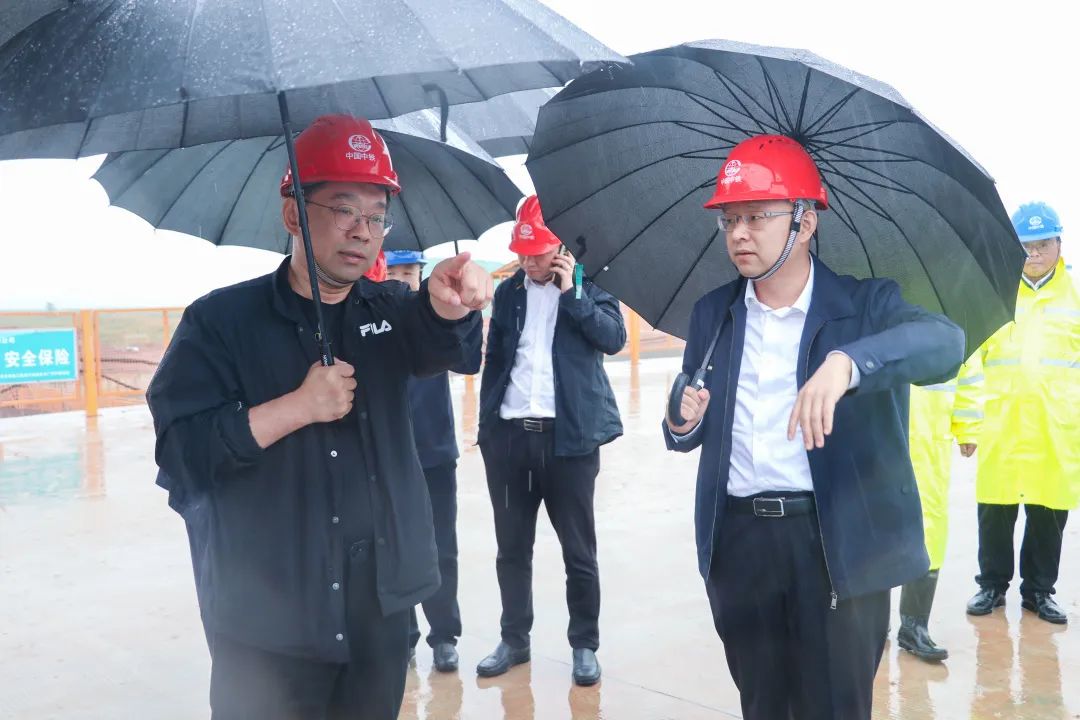 集團公司總會計師、總法律顧問肖圣到武漢市江南區域應急供水系統工程（梁子湖應急水廠）PPP項目調研