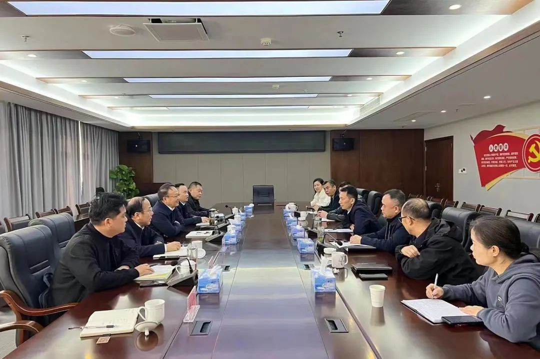 公司黨委書記、董事長高學武，黨委副書記、總經理李明華拜會江西萍鄉建工集團主要領導并到萍鄉項目檢查指導工作