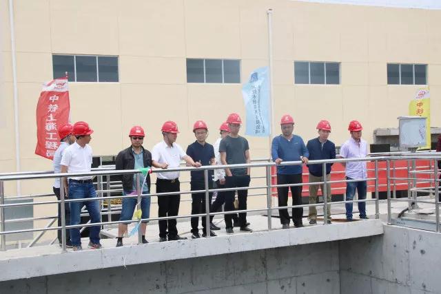 臺州市路橋區城市管理局市政服務中心主任陳學杰到臺州路橋濱海污水廠檢查指導工作