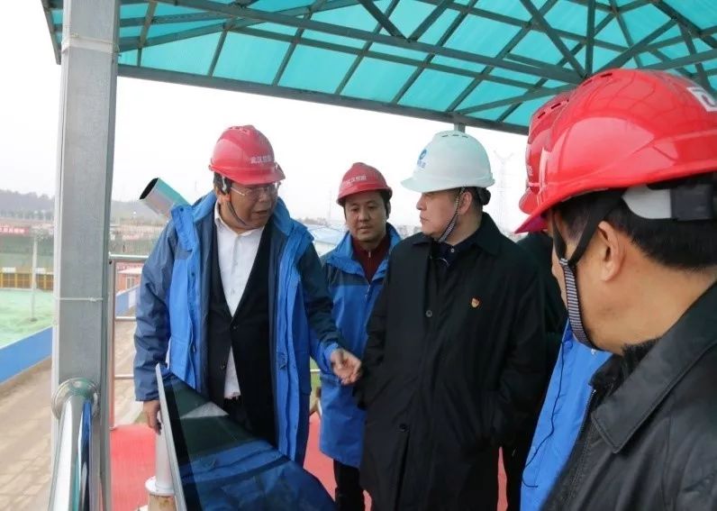 武漢市國資委黨委書記、主任陳祖信到公司武漢北湖污水處理廠項目觀摩調研