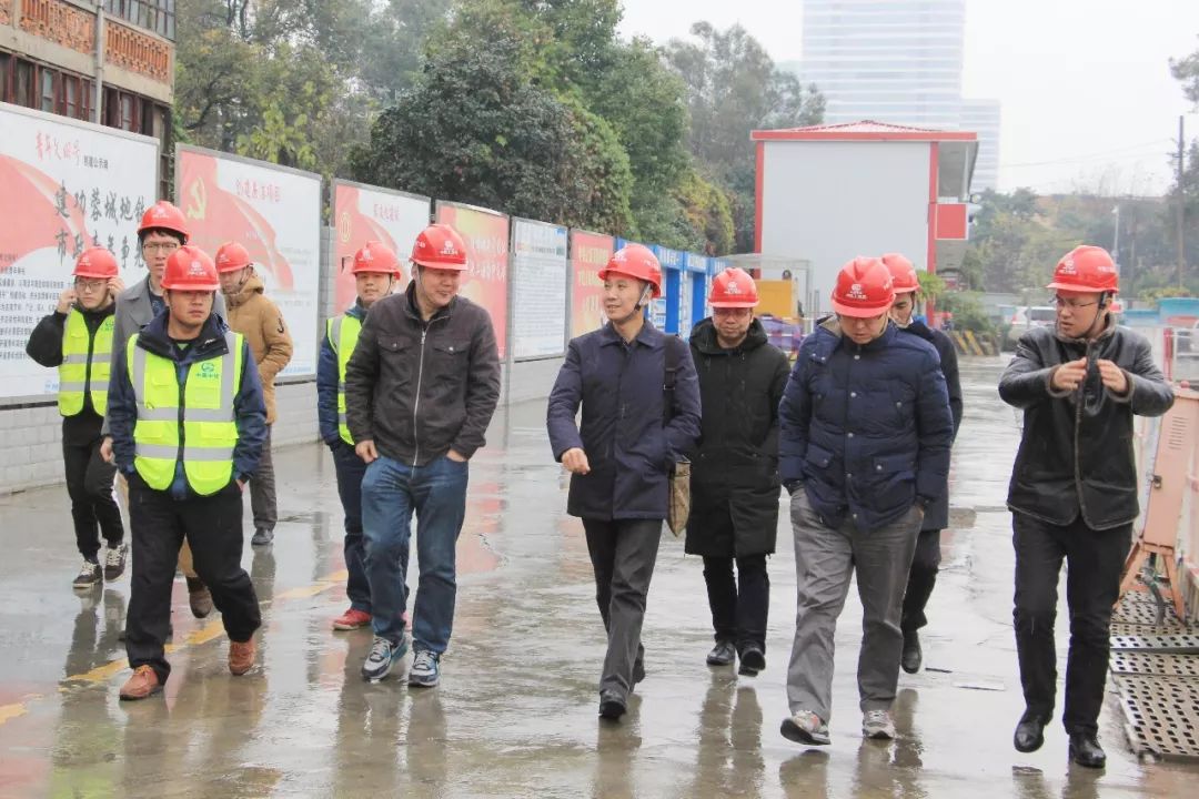 成都軌道交通8號線一期工程6標理工大學站順通過安標工地驗收