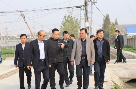 淮安市政府副秘書長秦浩到淮安區(qū)黑臭水體綜合整治PPP項目檢查指導(dǎo)工作