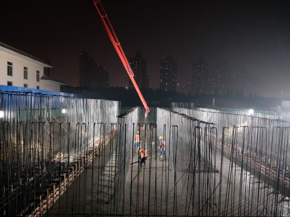 丹陽沃特污水處理廠提標改造及三期（擴建）工程首塊底板完成澆筑