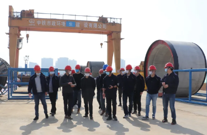 武漢市自來水公司建設事業部書記王繼武到武漢繡球山污水泵站及進出水管道工程項目觀摩指導