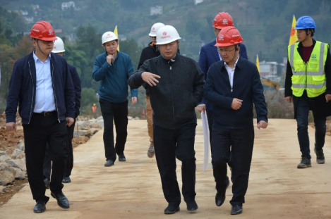 中南設計總院副院長周力到恩施市第四水廠項目部檢查指導工作