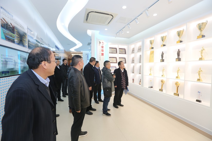 上海市用戶滿意企業評審委員會到公司總部開展上海市用戶滿意企業評審