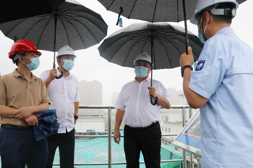 湖北省住房和城鄉建設廳廳長張文彤蒞臨武漢黃家湖污水處理廠三期擴建工程項目檢查指導工作