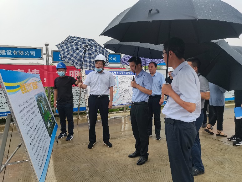 銅陵市委常委、市政府黨組副書記何田到樅陽縣農村自來水并網項目老洲江北水廠調研指導工作