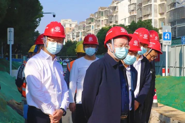 集團公司總經理、黨委副書記李亮到江西省鷹潭市信江新區廠網河湖園一體化海綿城市建設PPP項目調研指導工作