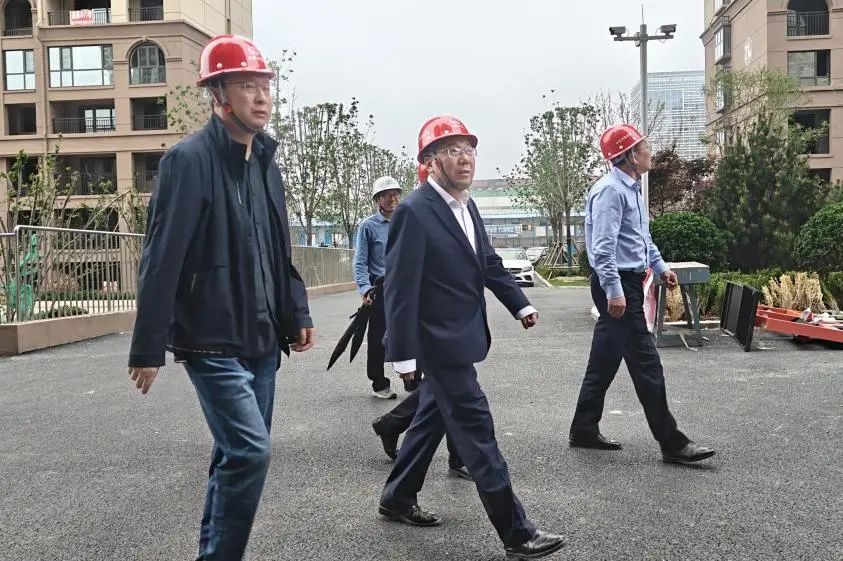 公司黨委書記、董事長李明華一行到煙臺項目、濰坊項目檢查指導工作