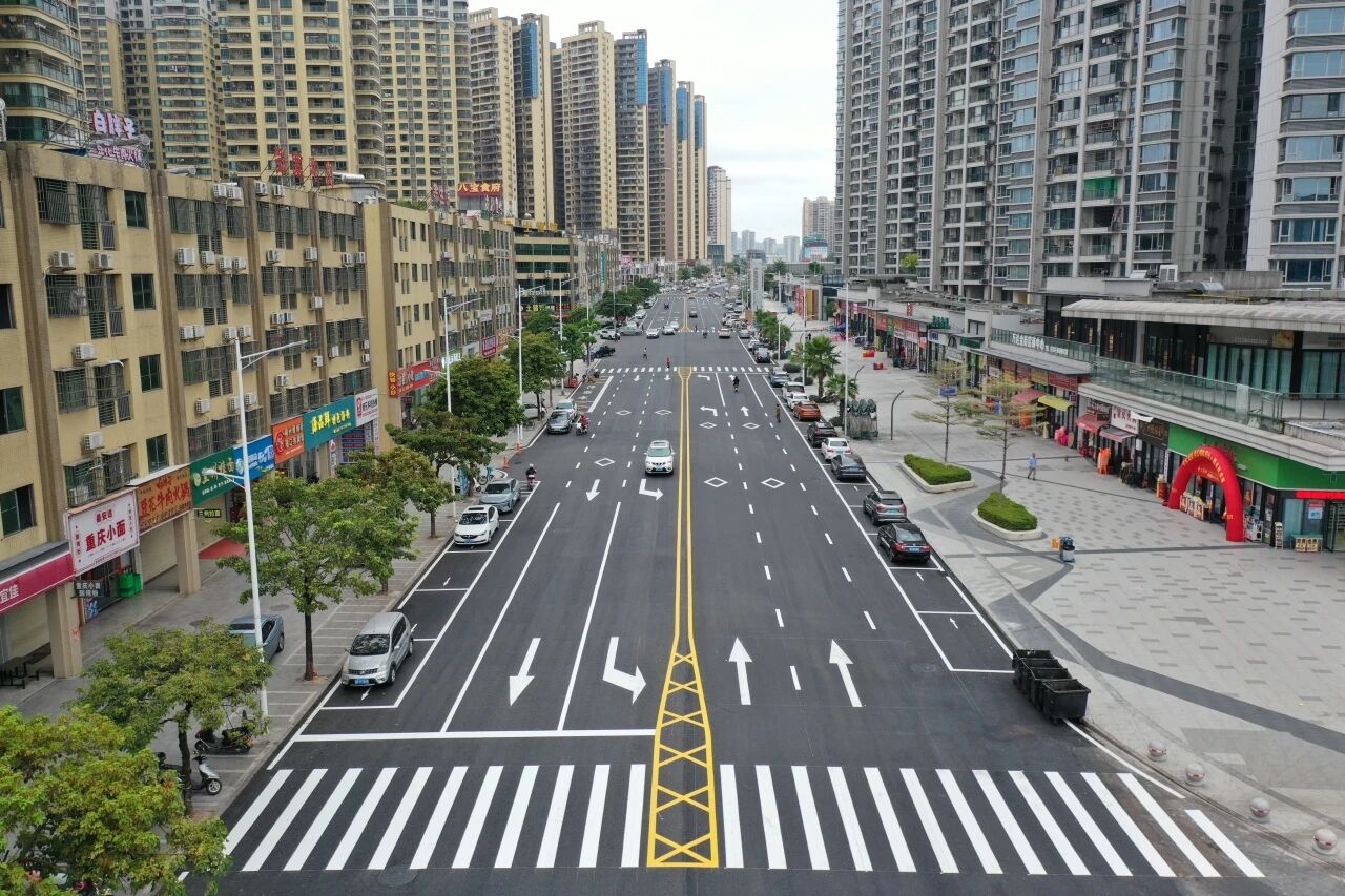 東源縣百千萬工程項(xiàng)目深業(yè)路道路改造工程完工